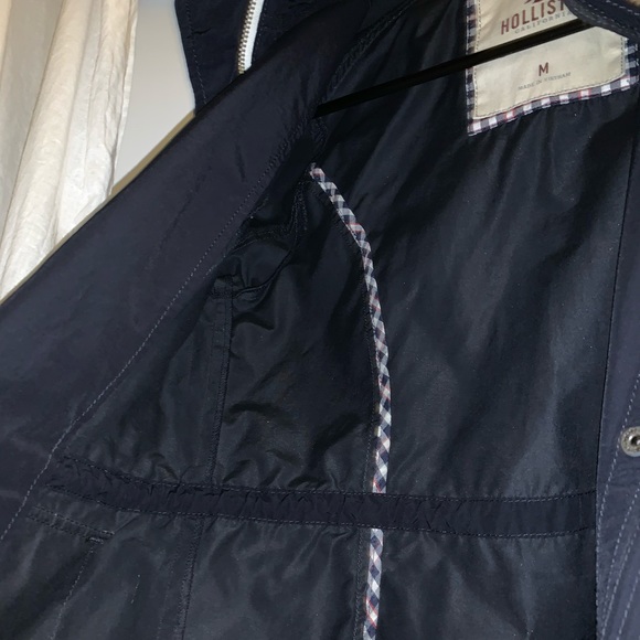 Hollister Co. Raincoat ☔️ - Picture 7 of 7